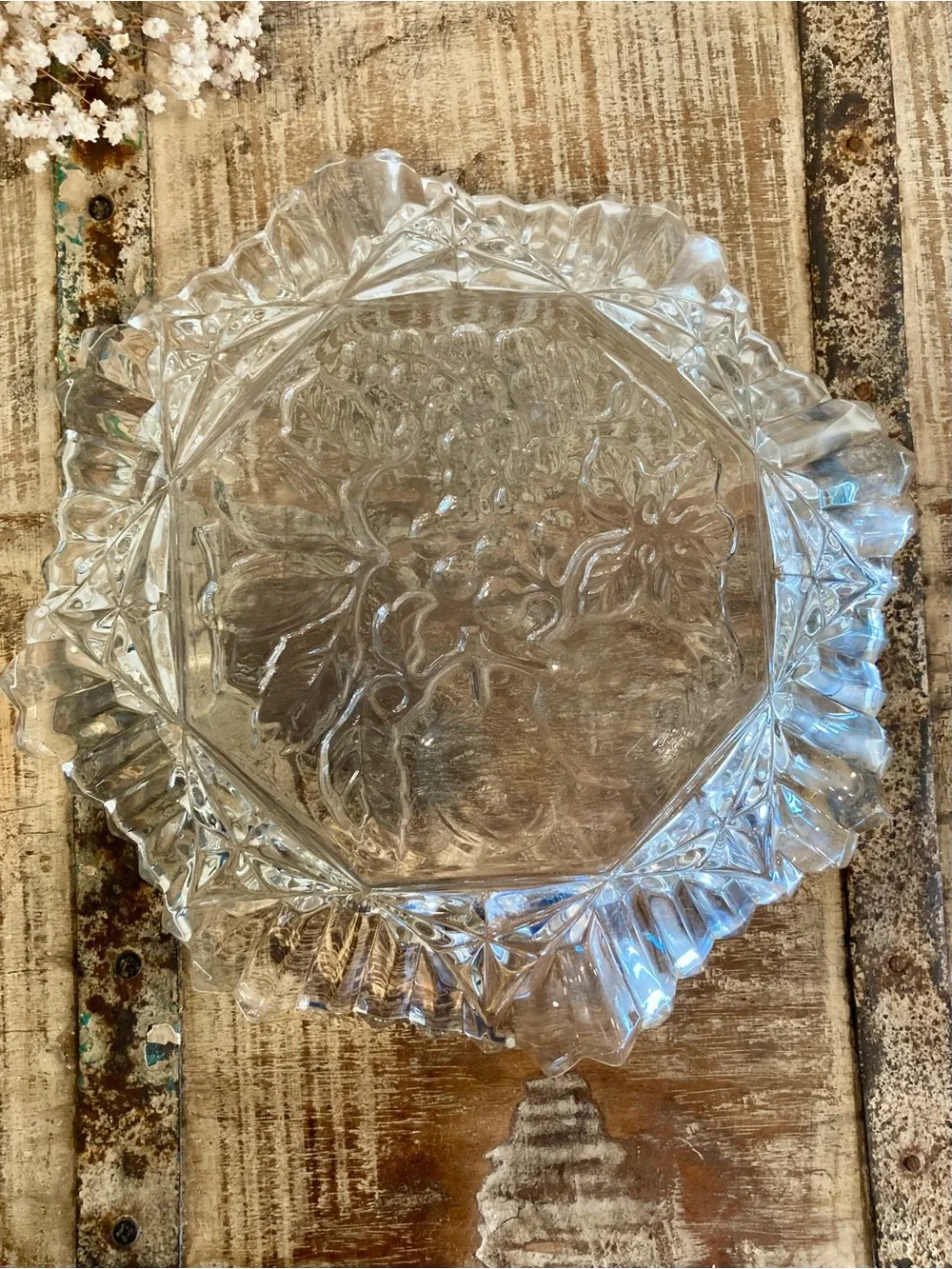 Vintage Pressed Glass Fruit Design Ruffle Edge 11” Bowl Federal Glass Pioneer